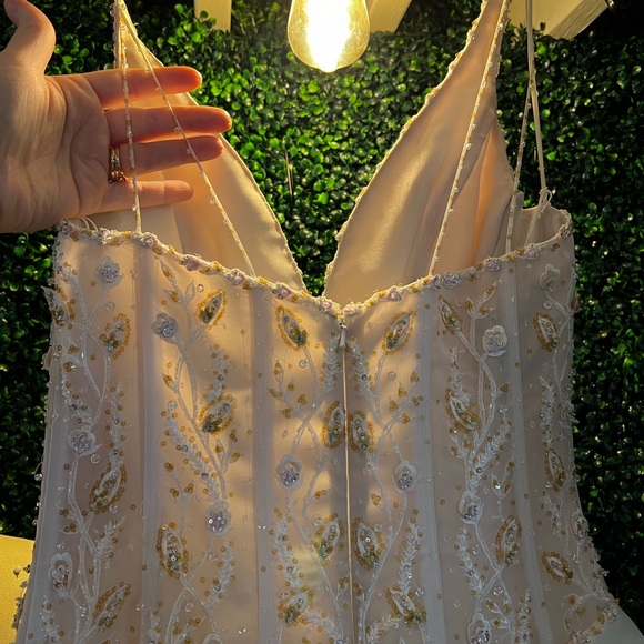 Evening gown / wedding dress / prom dress - Picture 3 of 8